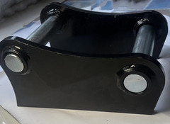 FOR CAT 307, 308, 309 Excavator ears and pins Weld on 50mm NEW