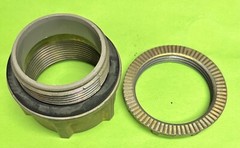MYERS BRIDGEPORT 157-DC 2-1/2″ NPT DIECAST ZINC INSULATED THREADED CONDUIT HUB