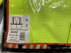 Ergodyne GloWear 8205Z High Visibility Sleeveless Safety Vest Size LIME 4XL 5XL