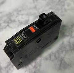 NEW Lot of 10 Circuit Breakers Square D QO120 20A 1 Pole 120/240V Plug In