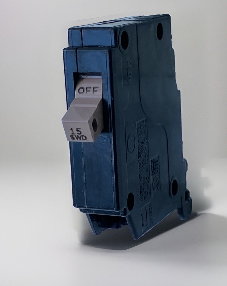 CH115 Cutler-Hammer Type CH Circuit Breaker 1 Pole 15 Amp 120V PLASTIC FOOT