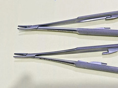 HU-FRIEDY Castroviejo Needle Holder 7″ 18cm Lot of 2 Pcs NH5024SiM NH5024RC