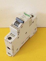 Schneider 24111 Multi 9 C60 2A Circuit Breaker