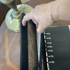 Compact Franklin Covey Planner Black Magnetic Snap 6-Ring & Accessories