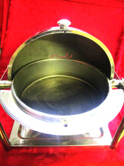 Bon Chef 11001D 8 qt Round Chafer w Roll-top Lid & Chafing Fuel Heat