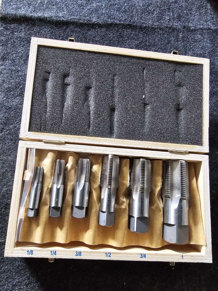 Drill America 6 Piece Carbon Pipe Tap Set 1/8, 1/4, 3/8, 1/2, 3/4, 1 NPT EUC