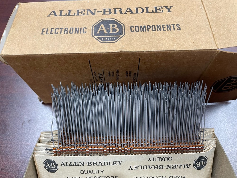 50-PCS LOT Allen Bradley Carbon Comp Resistors RC07GF392K 1/4W 3.9k OHM 10%