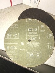 lot of 8 3M Disc closed coat heavy fibre aluminum oxide – c type 36 Grit nh21