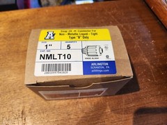 NEW BOX OF 5 Arlington NMLT10 1″ Straight non-metalic Liquid Tight connectors