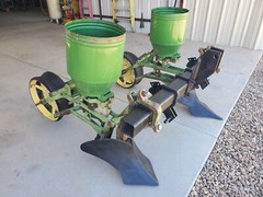 John Deere 2 row corn planter