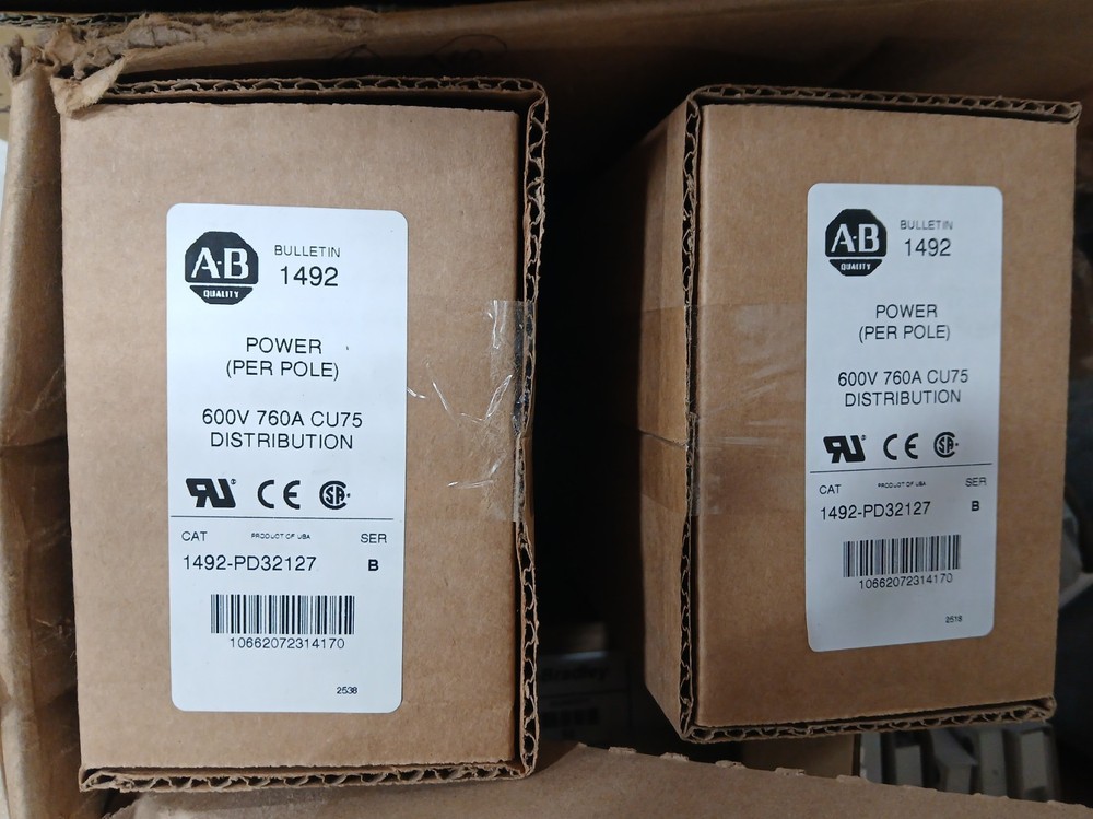 Allen-Bradley 1492PD32127 PLC