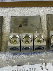 NEW Eaton Cutler Hammer 1MPLK4 Box Lug Kit 600A for 1MP Type Meter Packs 3 lugs