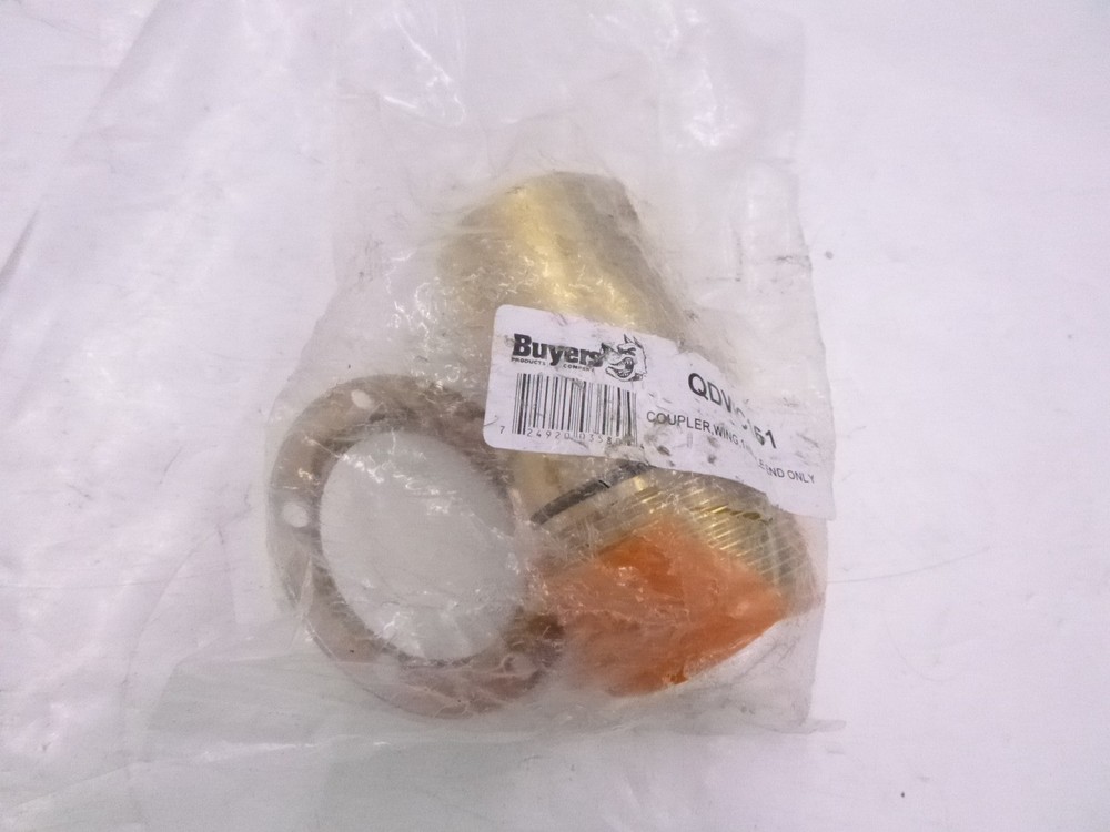 Buyers Products 1 Inch Wing-Type Hydraulic Quick Coupler Male QDWC161