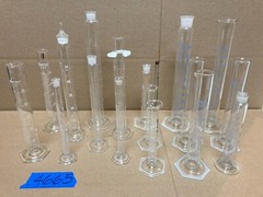 Lot of 17 Graduated Cylinders (Made in USA) – 10,25,50 & 100 ml