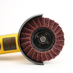 10 Pack – 4-1/2″ x 7/8″ Black Hawk Surface Conditioning Flap Discs, Red – Medium