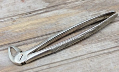 C. ASH & Sons Dental Forceps #33 EP4-46 Pliers Extraction Tool England Vintage