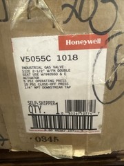 Honeywell V5055C 1018 Gas Valve 2-1/2″