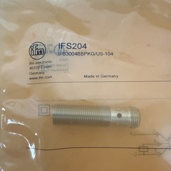 IFM Efector 10-30VDC Inductive Sensor IFB3004BBPKG/US-104-IFS204