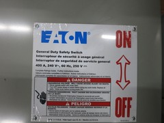 NEW Eaton DG325FGK 400A 240V Fusible Safety Switch Disconnect 400 Amp 240 VAC