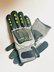 Ironwear 4891 Impact Resistant Gloves Medium Gray/White Cut Level 3 New