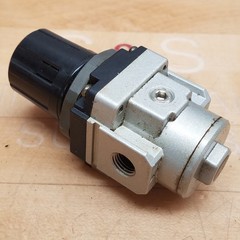 SMC NARP3000-N02 Precision Regulator, 0.005-0.3 MPa Set Pressure, 1/4″ NPT