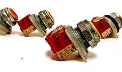 SQUARED D PUSH BUTTON TYPE: 9001, TYPE: KA-3 SER:J, RED (LOT OF 4)