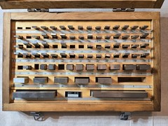 81 PCS GRADE B 20 C GAGE GAUGE BLOCK SET WOODEN BOX Incomplete