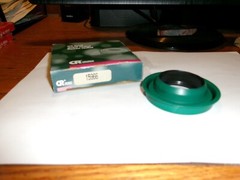 CHICAGO RAWHIDE 15966 AUTO TRANS EXT. HOUSING OIL SEAL=1.598″ X 2.47″ X .42″