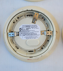 5 Silent Knight SD505-APS Smoke Detector & 1 SD505-AHS Heat with SD505-6AB Bases