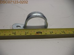 QTY = 200 (2 boxes of 100): Bridgeport Pipe Strap, 1 1/2″, 924-S, 50781747009246