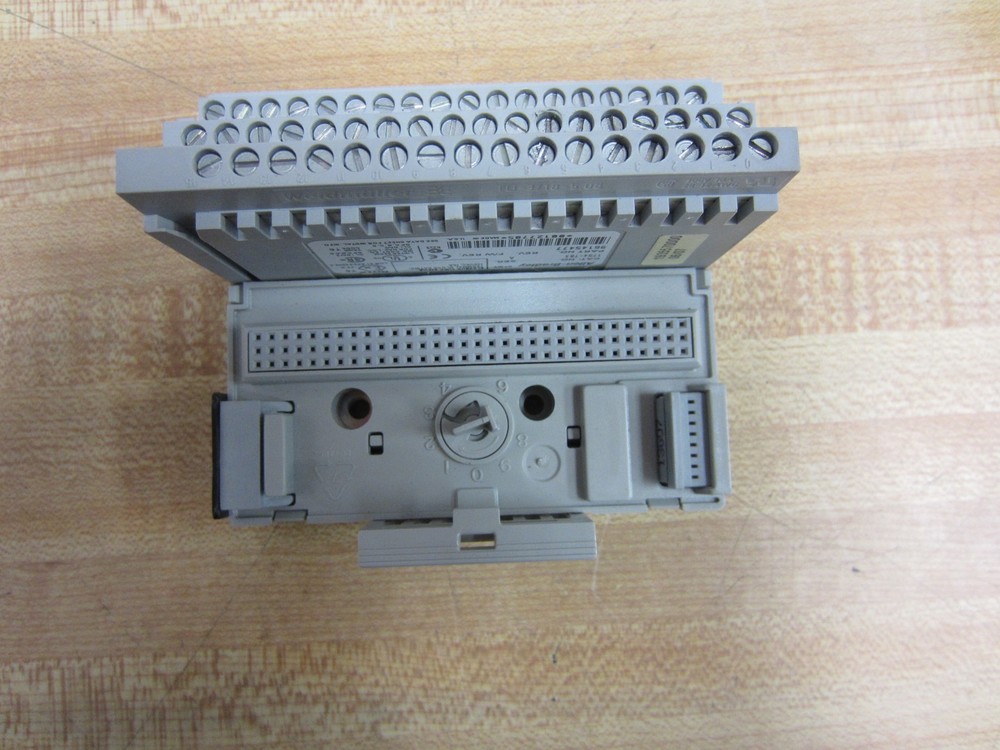 Allen Bradley 1794-TB3 Terminal Base 1794TB3 Ser. A