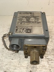 Used Square D 9012 GAW-5 Pressure Switch/Interruptor Great Condition