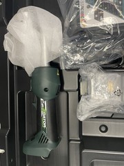 NEW Greenlee LS50L11A 7 Ton 11A 18V Battery-Powered Knockout Punching Tool Kit