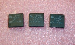 QTY (5) SN74ACT2157-20FN TI PLCC-44 2Kx16 CACHE SRAM NOS