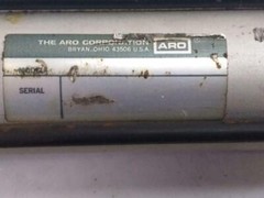 ARO Pneumatic Cylinder 1.5×17.000 250PSI 1.5″ Bore 17″ Stroke 0.63″Rod