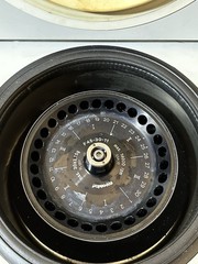 Eppendorf Refrigerating Centrifuge 5417R With F45-30-11 Fixed Angle Rotor. READ