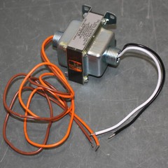 Johnson Controls Class 2 Transformer Y65A13-0, 120V to 24V AC, 40VA