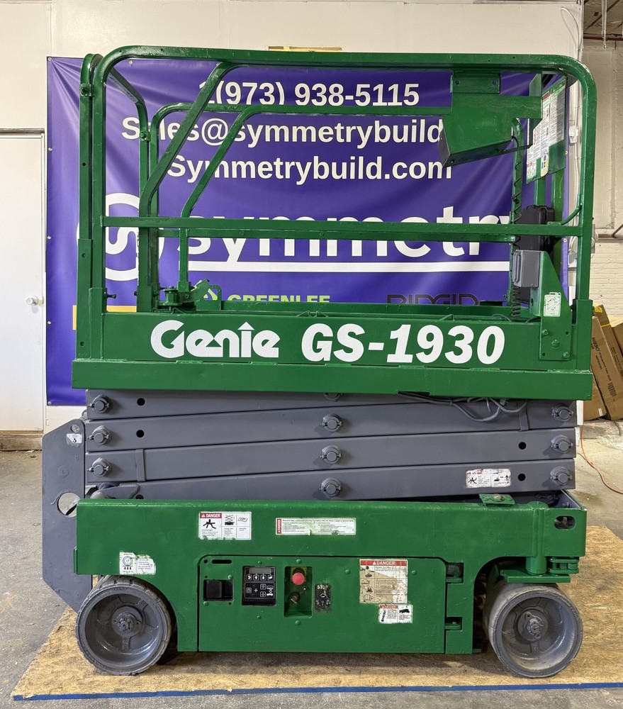 GENIE GS-1930 ELECTRIC SCISSOR LIFT, 534 HOURS, GREATP SHAPE – 26 WORKING HEIGHT