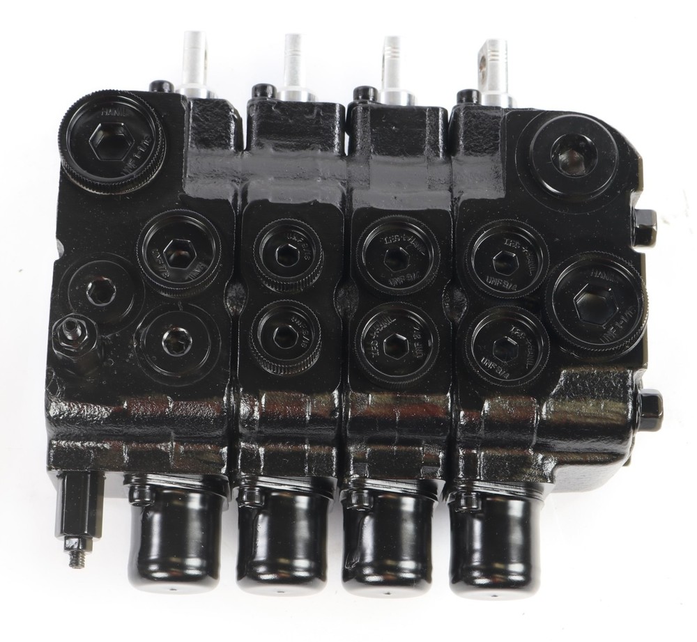 New 33FG-02000 Hyundai Construction Hydraulic Main Control Valve HDf20-5, HLF20-