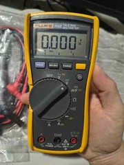 Fluke 115C True RMS Multimeter Voltmeter 600V used#L#dmm