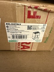 SQUARE D 70 AMP POWER PACT CIRCUIT BREAKER BDL36070 W/HARDWARE (NEW OPEN BOX)