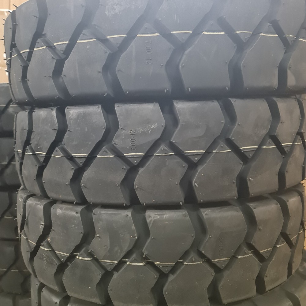 7.00-12 14 PLY 7.00×12 ROAD CREW (1 Tire + Tube + Flap ) FORKLIFT TIRES