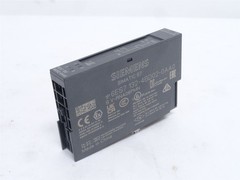 245807 New-No Box; Siemens 6ES7-132-4BD02-0AAO I/O Module; 24VDC; 1/2A