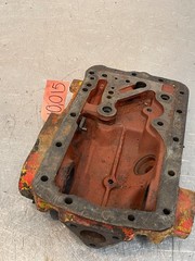 1958 Ford 1841 Tractor 3pt Hydraulic Lift Rockshaft Housing NCA501B