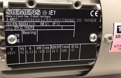 Siemens 1LE10020BB390FA4Z Electric Motor 400610.158 3ph 0.18kW 1680rpm 480V 63M