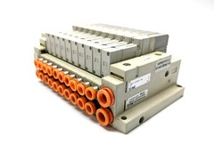 SMC SS5V1-W10CD-10U-N7 Manifold w/ 10x SV1100-5FU Solenoids