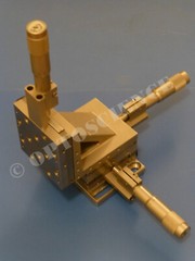 Newport ULTRAlign 462-XYZ-M Linear Translation Stage, 3-Axis, SM-25 Micrometers