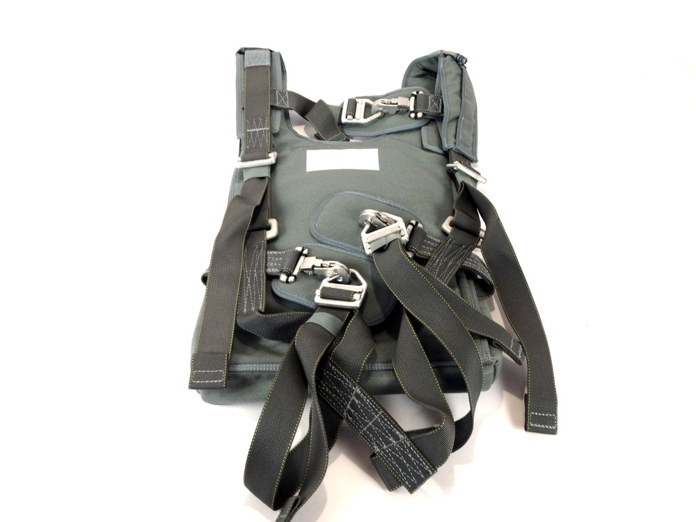 US Navy A/P22P-21 Crew Parachute Backpack Assembly (no parachute)