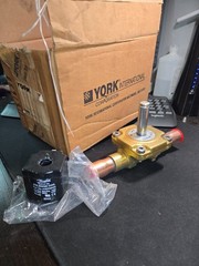 025-34585-000 York Controls Liquid Line Solenoid VALVE DANFOSS EVR18 NEW $ 389
