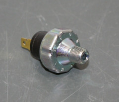 1/8″ NPT Oil Pressure Sensor Switch N036388, 1 Contact NO, 6 PSI